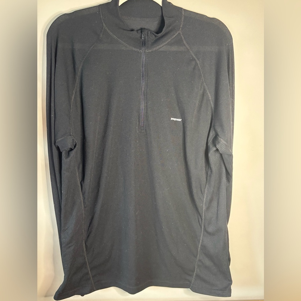 Patagonia Capilene Base Layer Mens X-Large‎ Long Sleeve 1/4 Zip Black